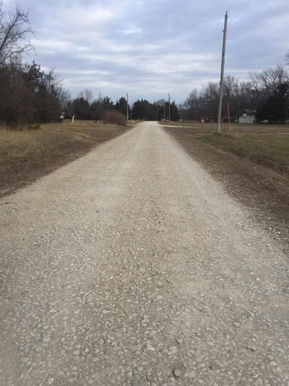 29 Candle Light Drive, Mound City, KS