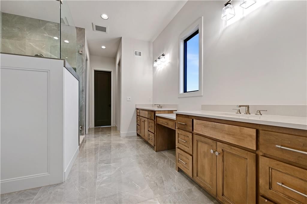 17017 Parkhill Street — photo 28
