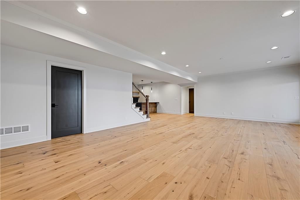 17017 Parkhill Street — photo 36