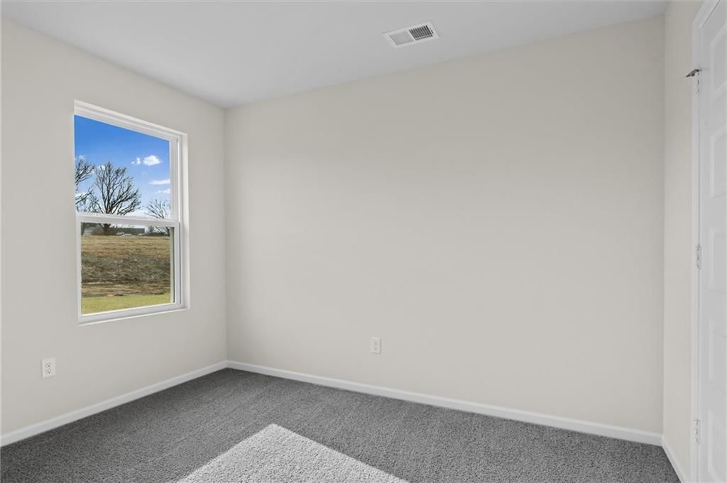 2164 Woodfield Drive — photo 10