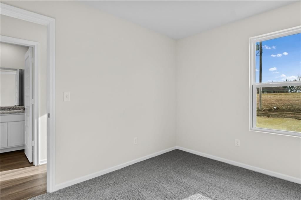 2164 Woodfield Drive — photo 11