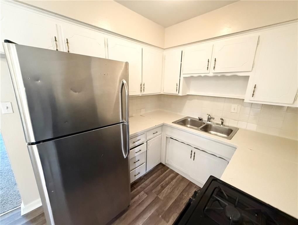 124 N Peck Drive — photo 6