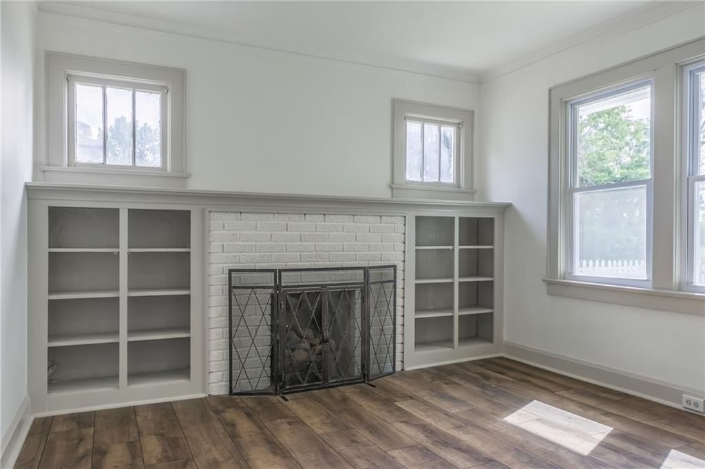 Photo 8 of 27 - 6143 Forest Avenue