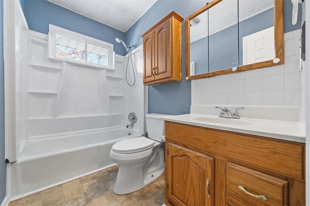 1610 Russell Road — photo 18
