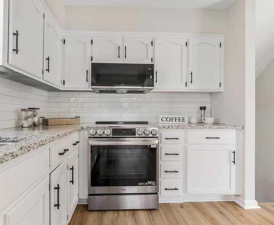 3300 NE Shady Lane Drive — photo 7