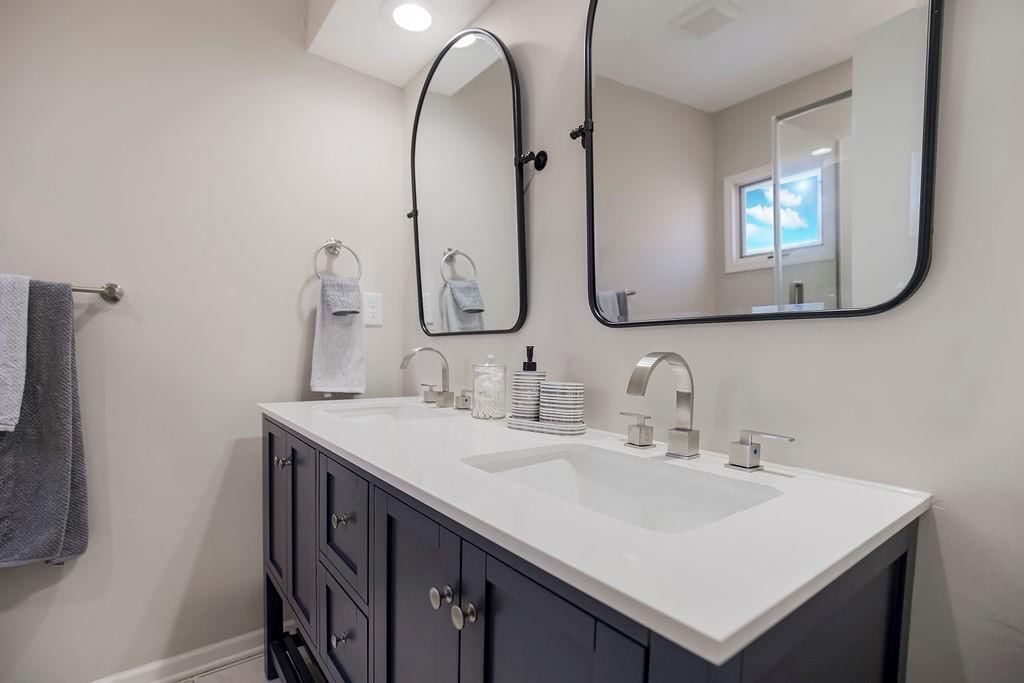 3300 NE Shady Lane Drive — photo 18