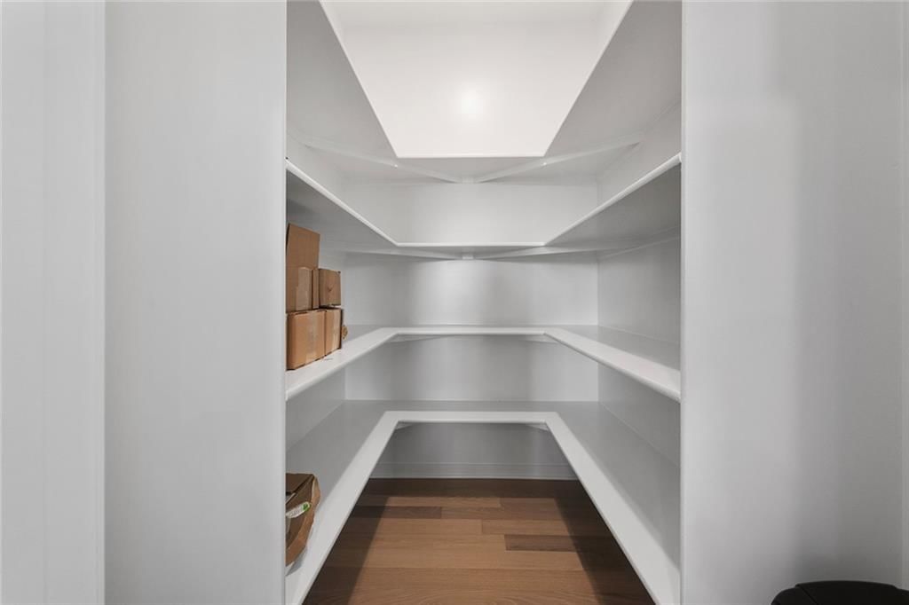 204 SW Chelmsford Drive — photo 16
