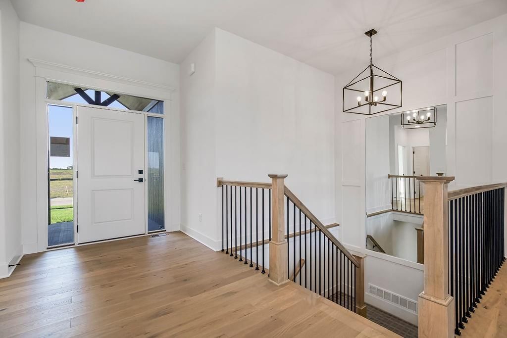 220 SW CHELMSFORD Drive — photo 5