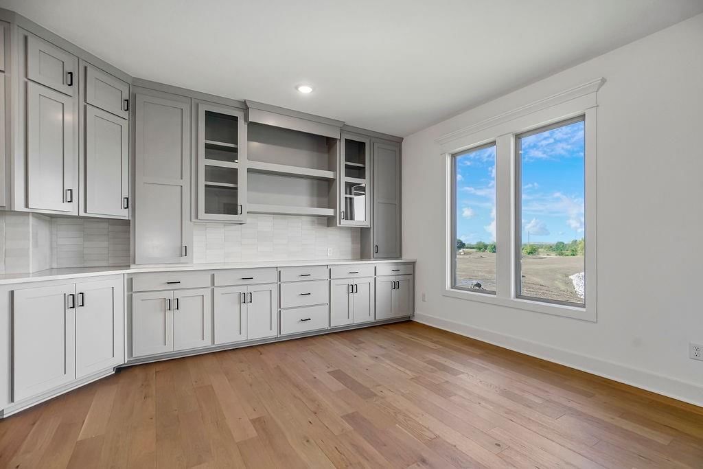 220 SW CHELMSFORD Drive — photo 18