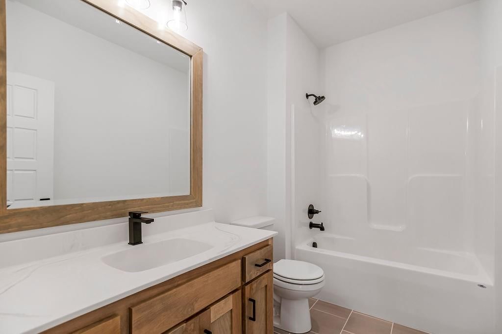 220 SW CHELMSFORD Drive — photo 29