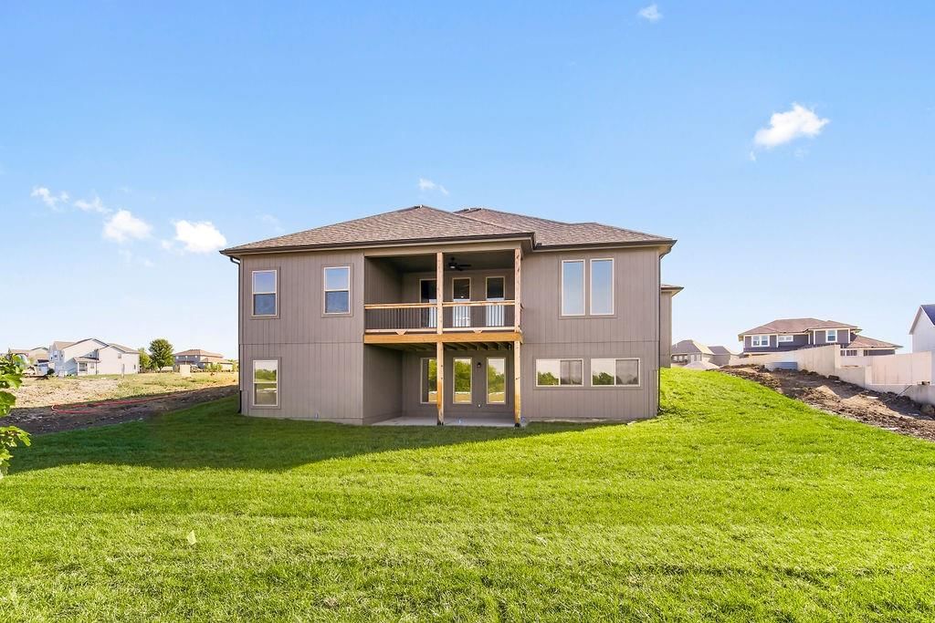 220 SW CHELMSFORD Drive — photo 37