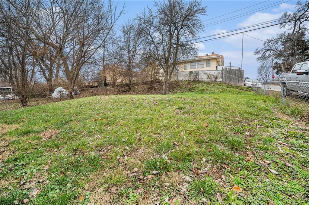 5600 South Benton Avenue — photo 16