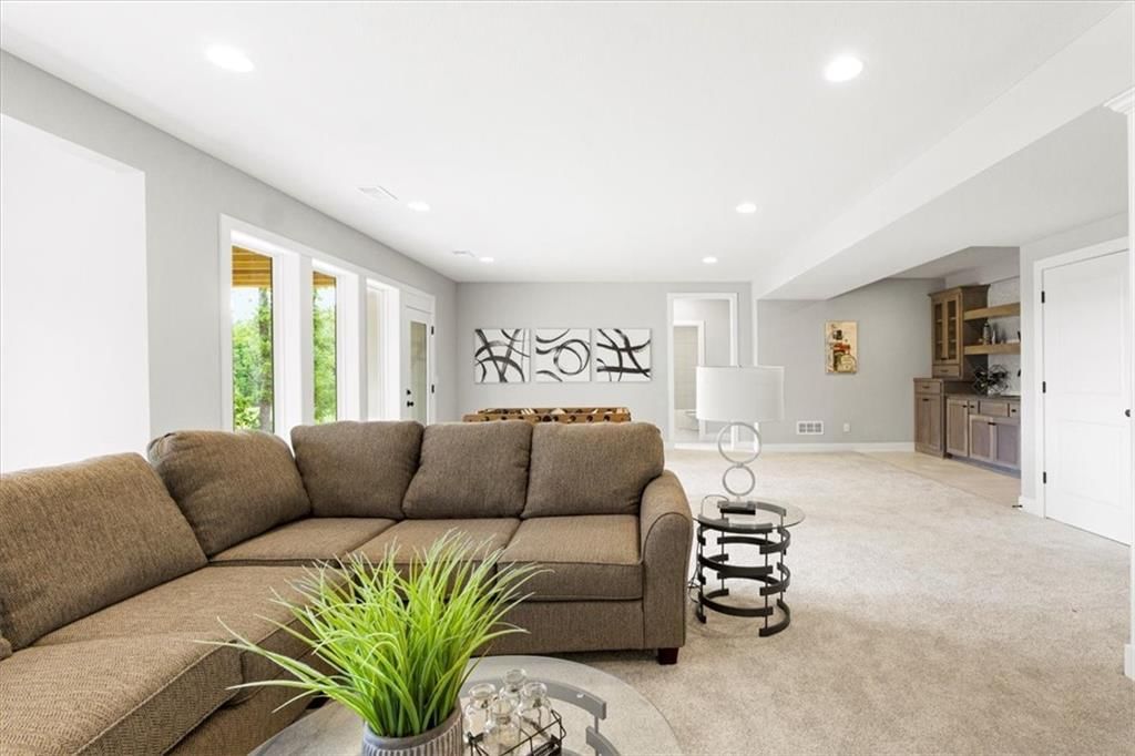 7007 N Kirkwood Avenue — photo 41