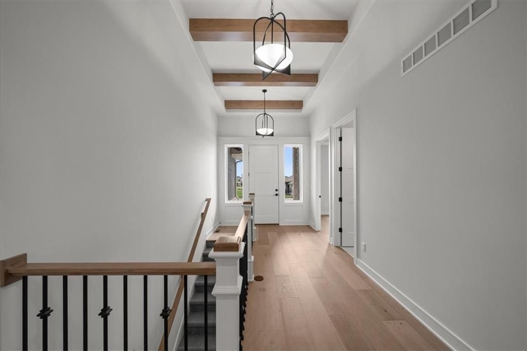 4004 NE Independence Avenue — photo 2