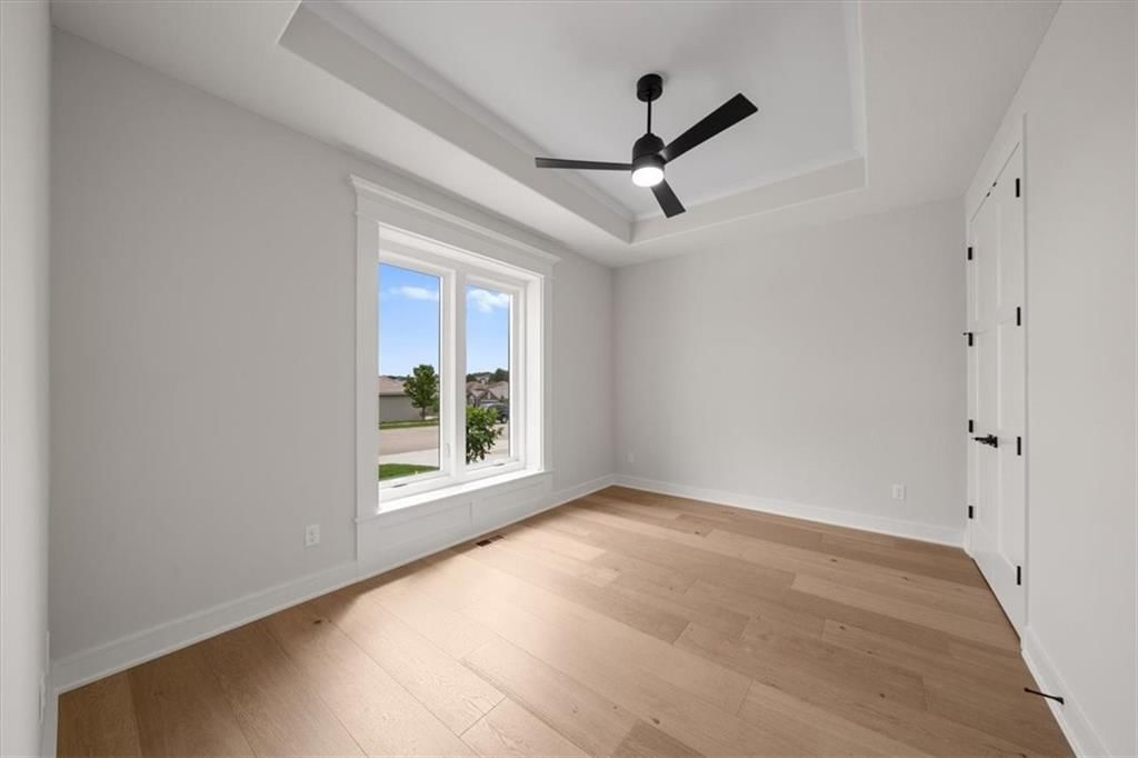 4004 NE Independence Avenue — photo 3