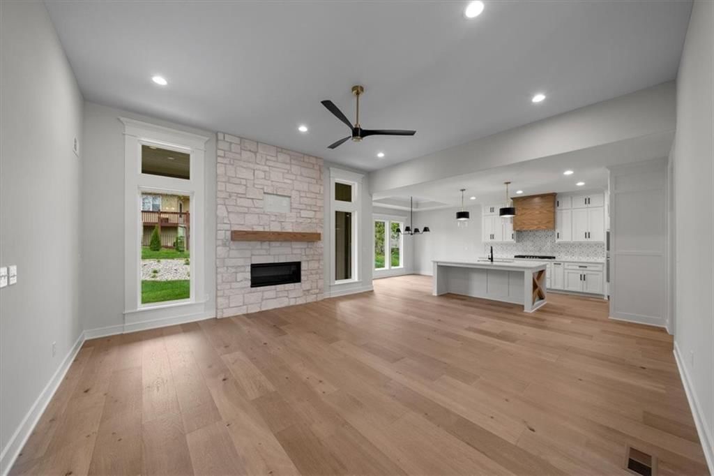 4004 NE Independence Avenue — photo 6