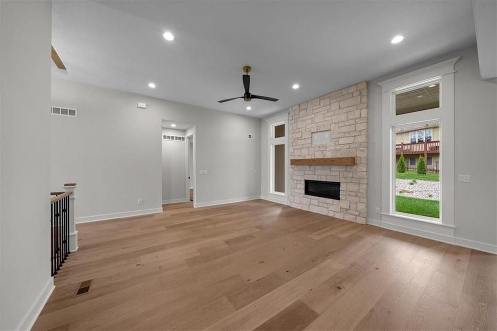 4004 NE Independence Avenue — photo 9
