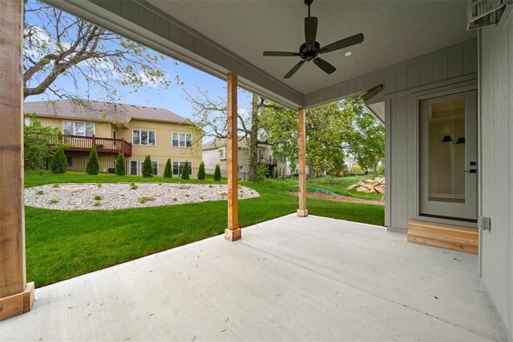 4004 NE Independence Avenue — photo 32