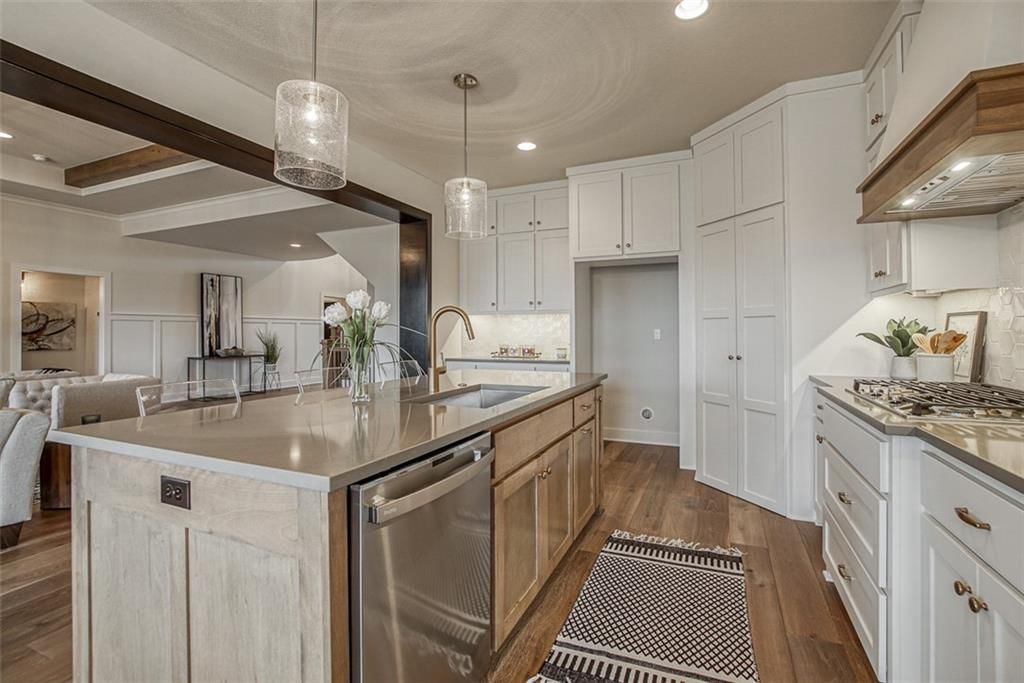 16908 Parkhill Street — photo 12