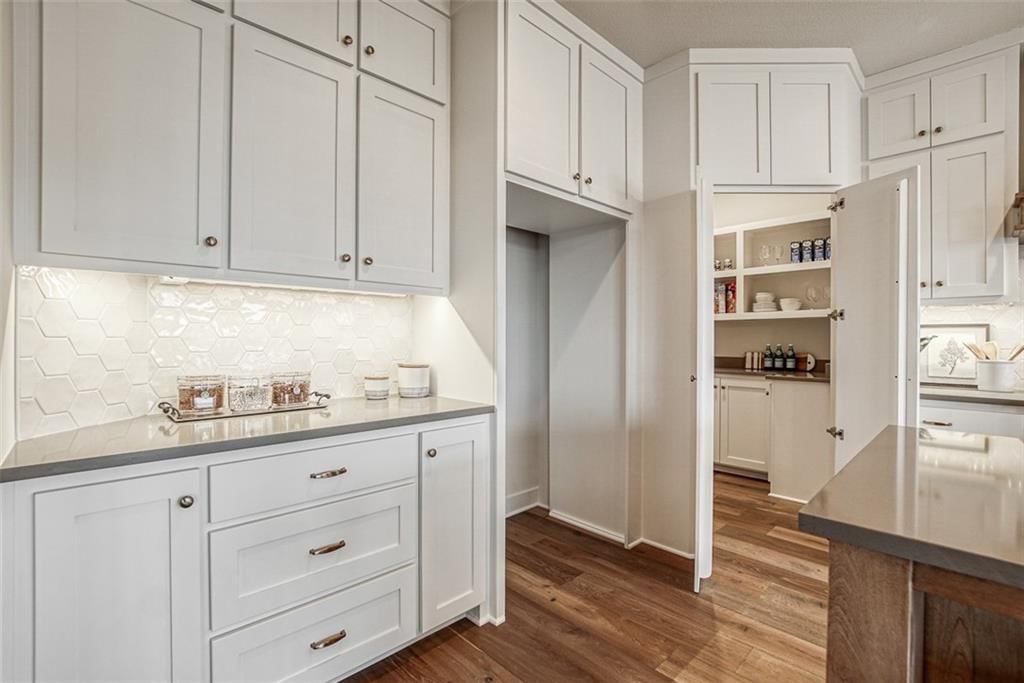16908 Parkhill Street — photo 14