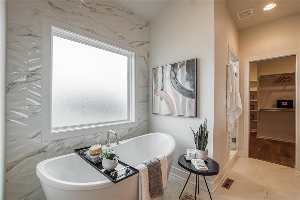 16908 Parkhill Street — photo 33