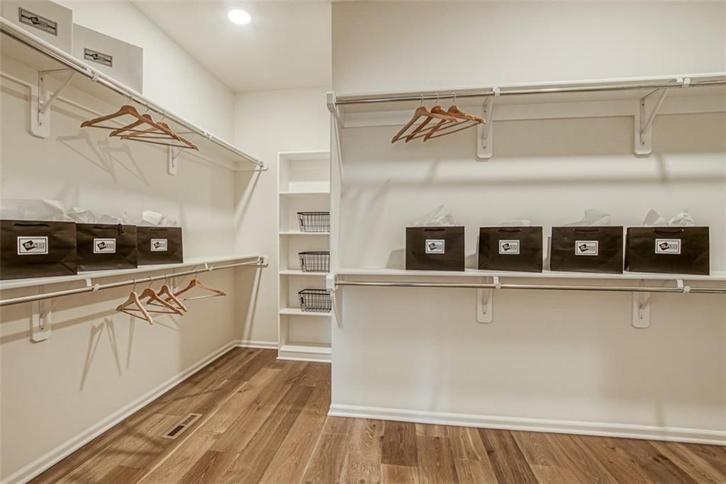 16908 Parkhill Street — photo 34