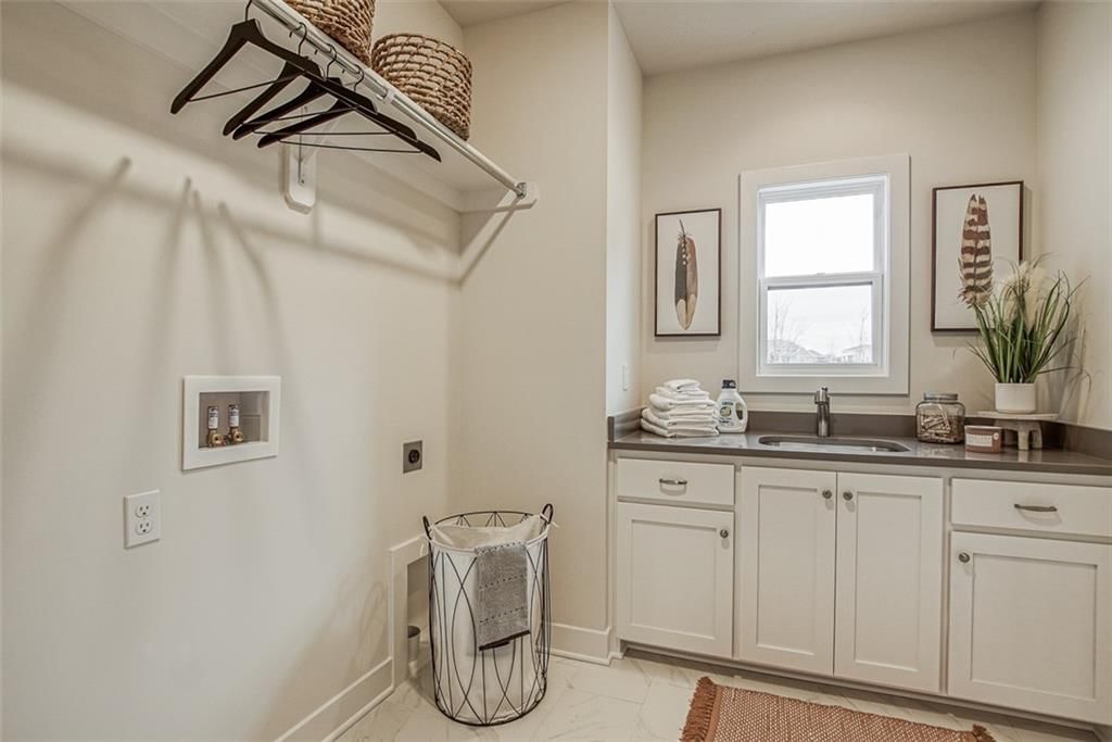 16908 Parkhill Street — photo 40
