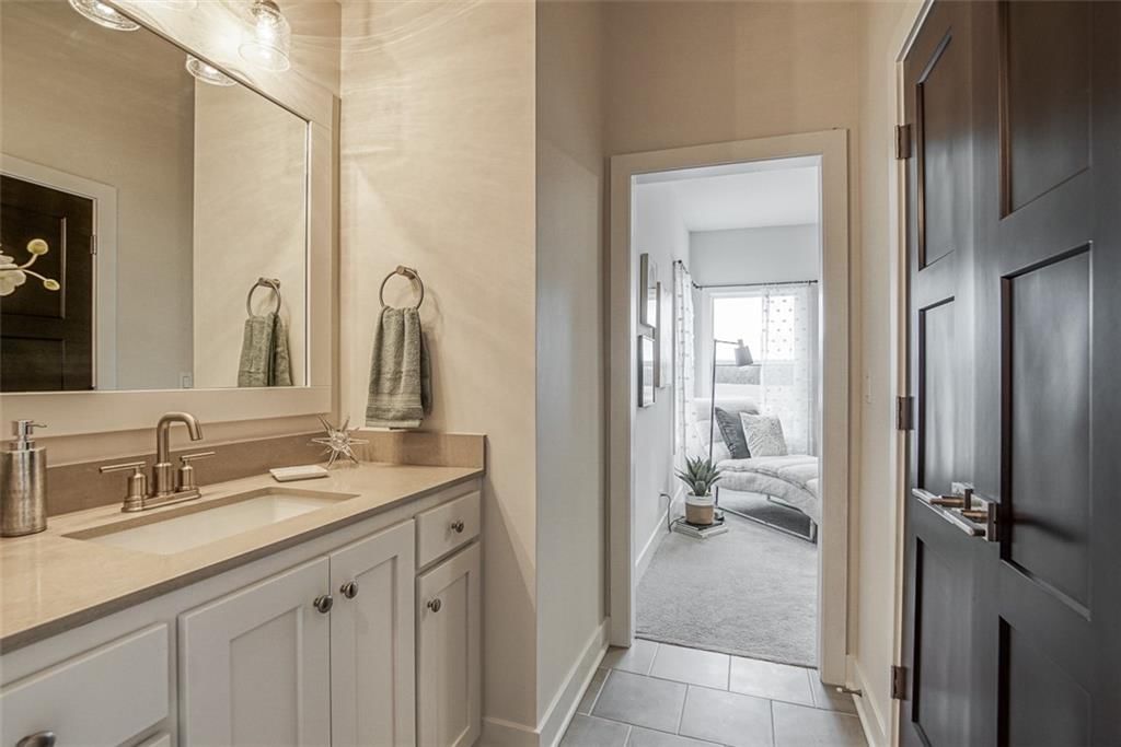 16908 Parkhill Street — photo 48