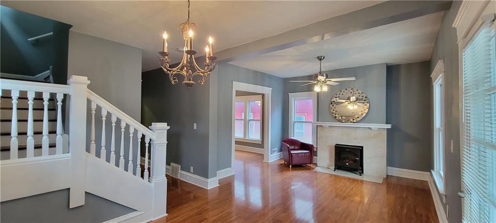 Photo 5 of 57 - 3222 E 6th Street
