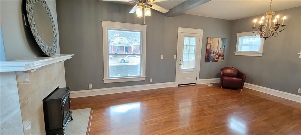 Photo 7 of 57 - 3222 E 6th Street