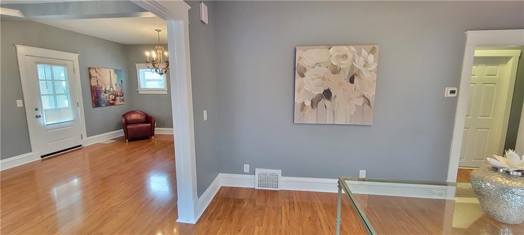 Photo 14 of 57 - 3222 E 6th Street