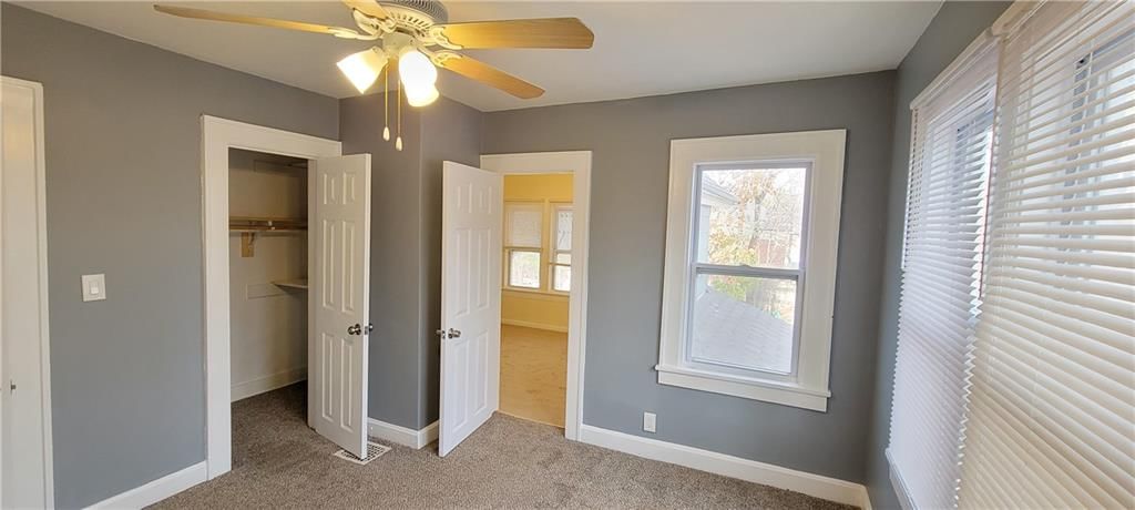 Photo 44 of 57 - 3222 E 6th Street