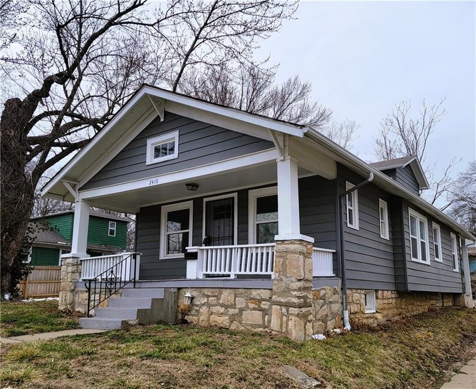 2410 E 70th Street — photo 21