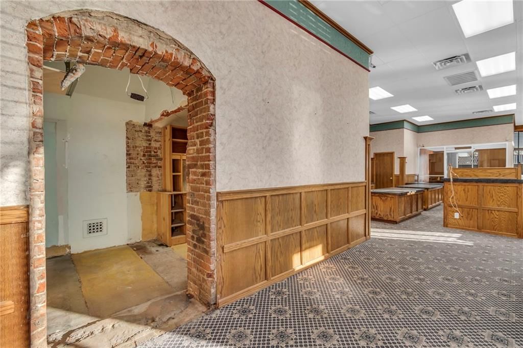 112 S Pine Street — photo 19
