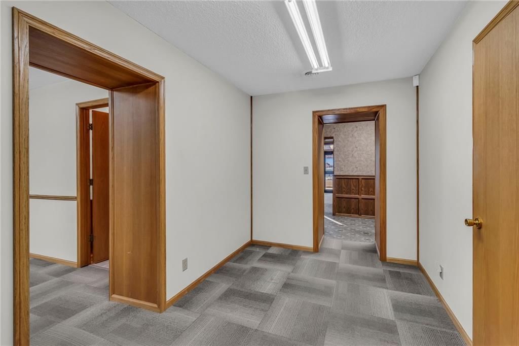 112 S Pine Street — photo 35