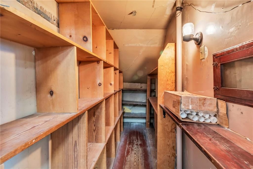 112 S Pine Street — photo 38