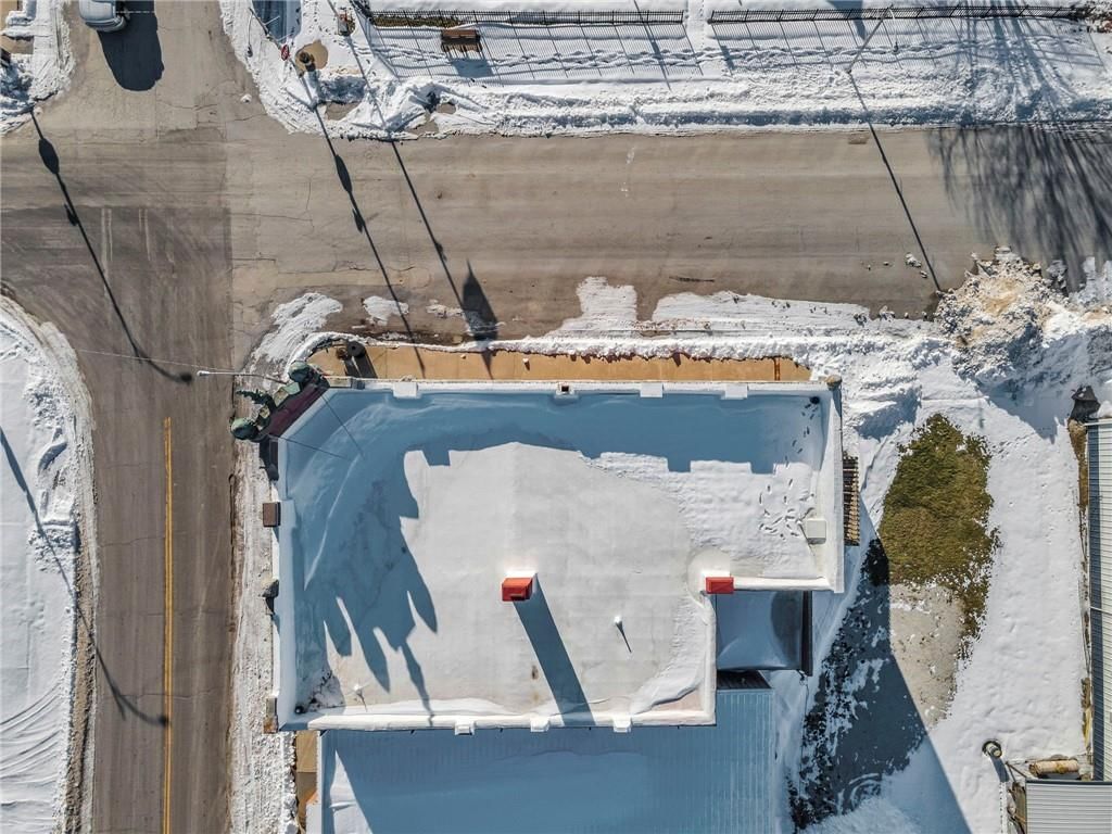 112 S Pine Street — photo 42