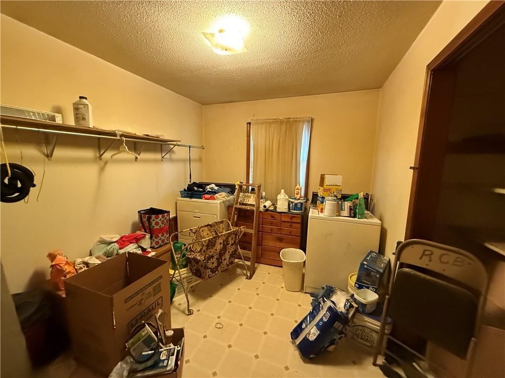 1725 Fremont Street — photo 7