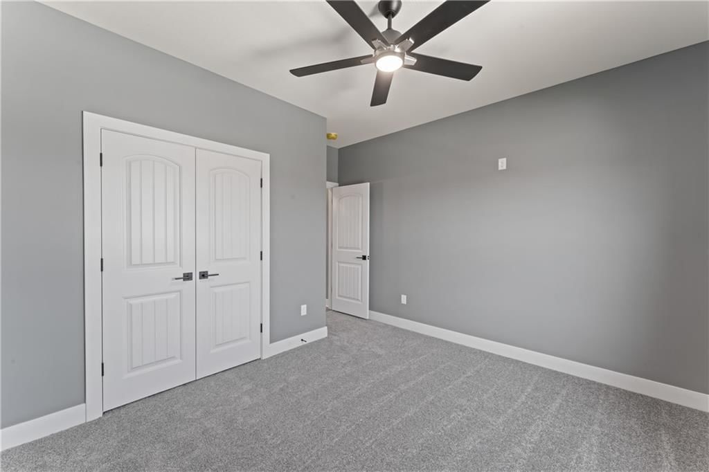 813 W Rader Street — photo 33