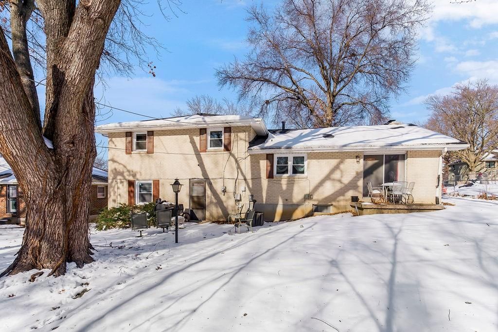 5041 Waverly Avenue — photo 30