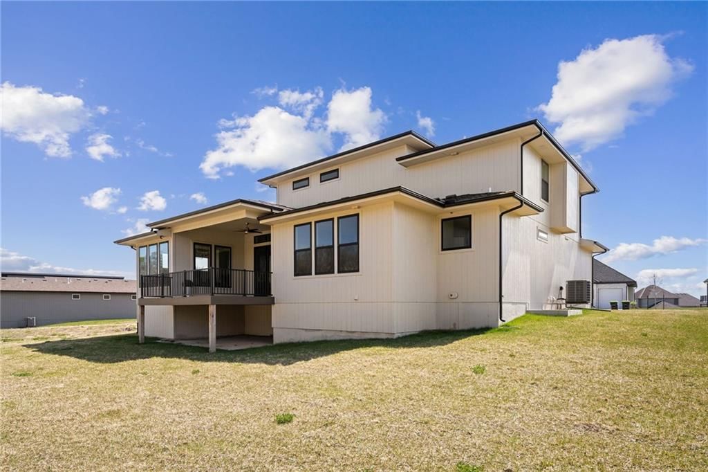 2210 NW Palisades Drive — photo 6