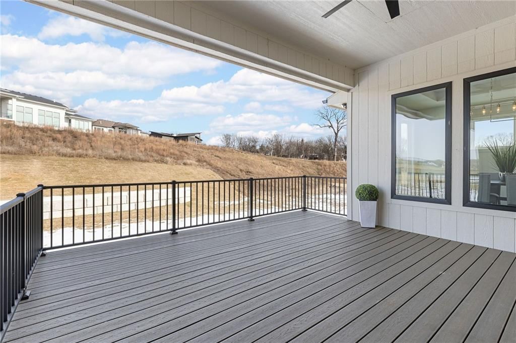 2210 NW Palisades Drive — photo 13