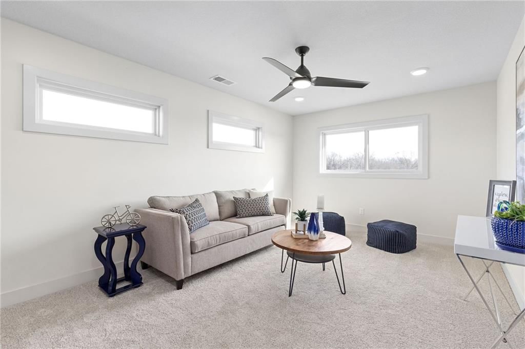 2210 NW Palisades Drive — photo 39