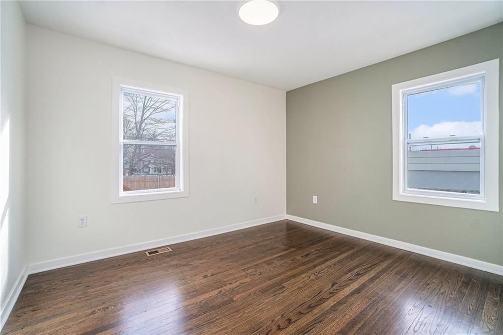 7423 State Line Road — photo 14