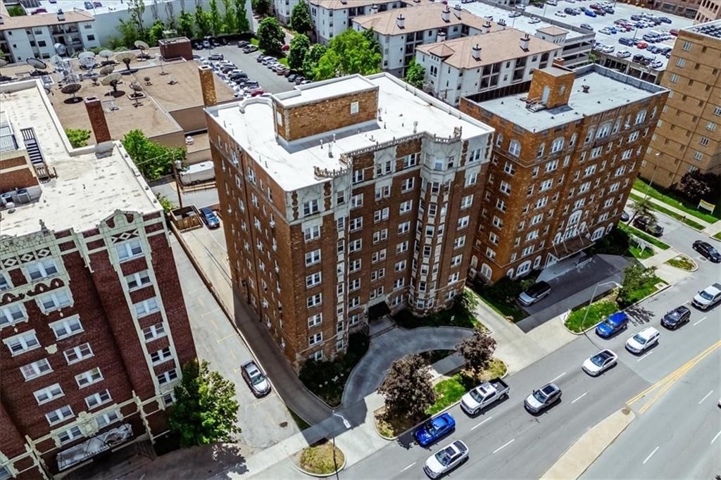 309 Emanuel Cleaver II Boulevard — photo 41