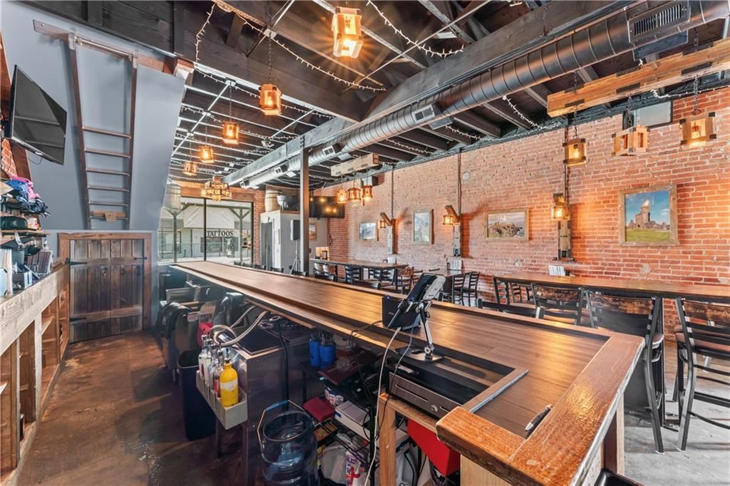 508 NW Main Street — photo 10