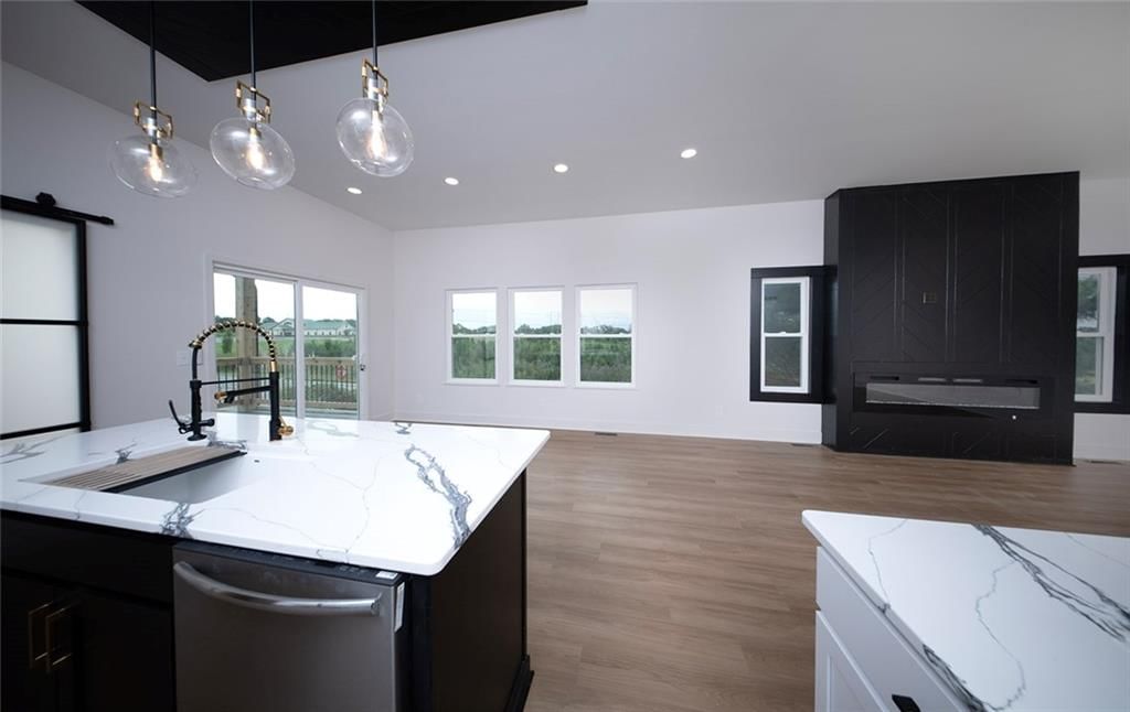 3200 Junction Drive — photo 14