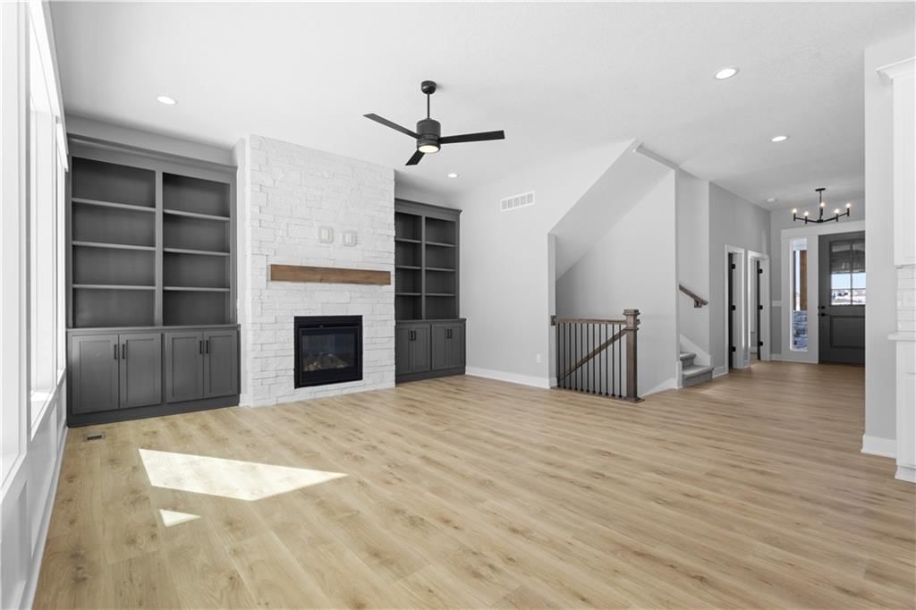 18249 Earnshaw Street — photo 17
