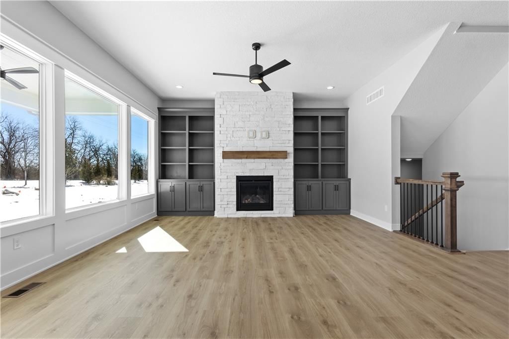 18249 Earnshaw Street — photo 18