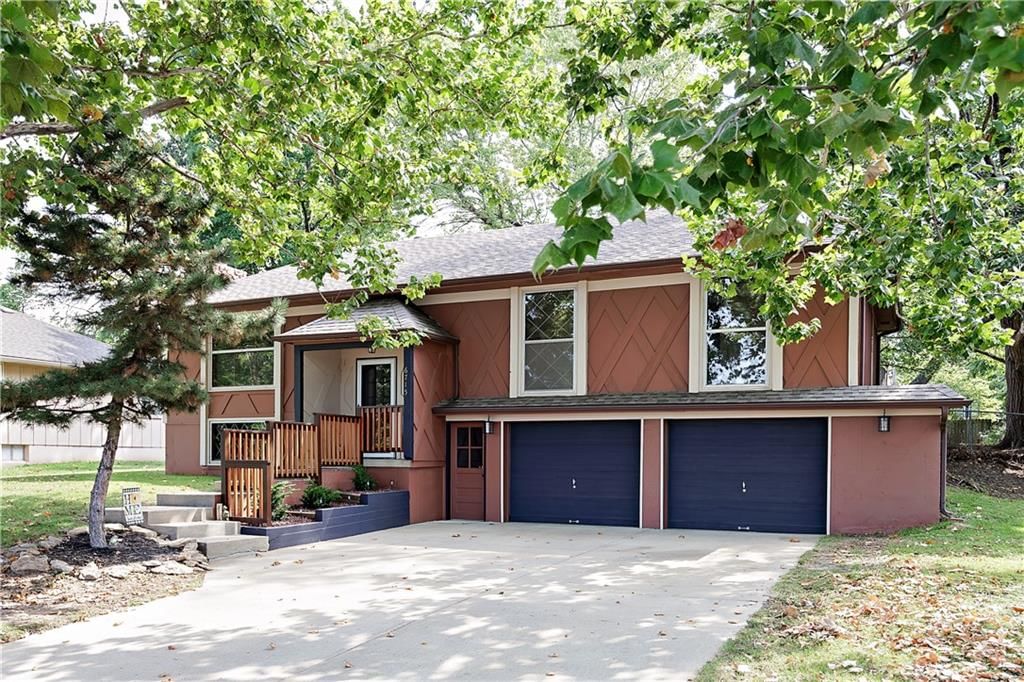6715 Caenen Avenue — photo 21